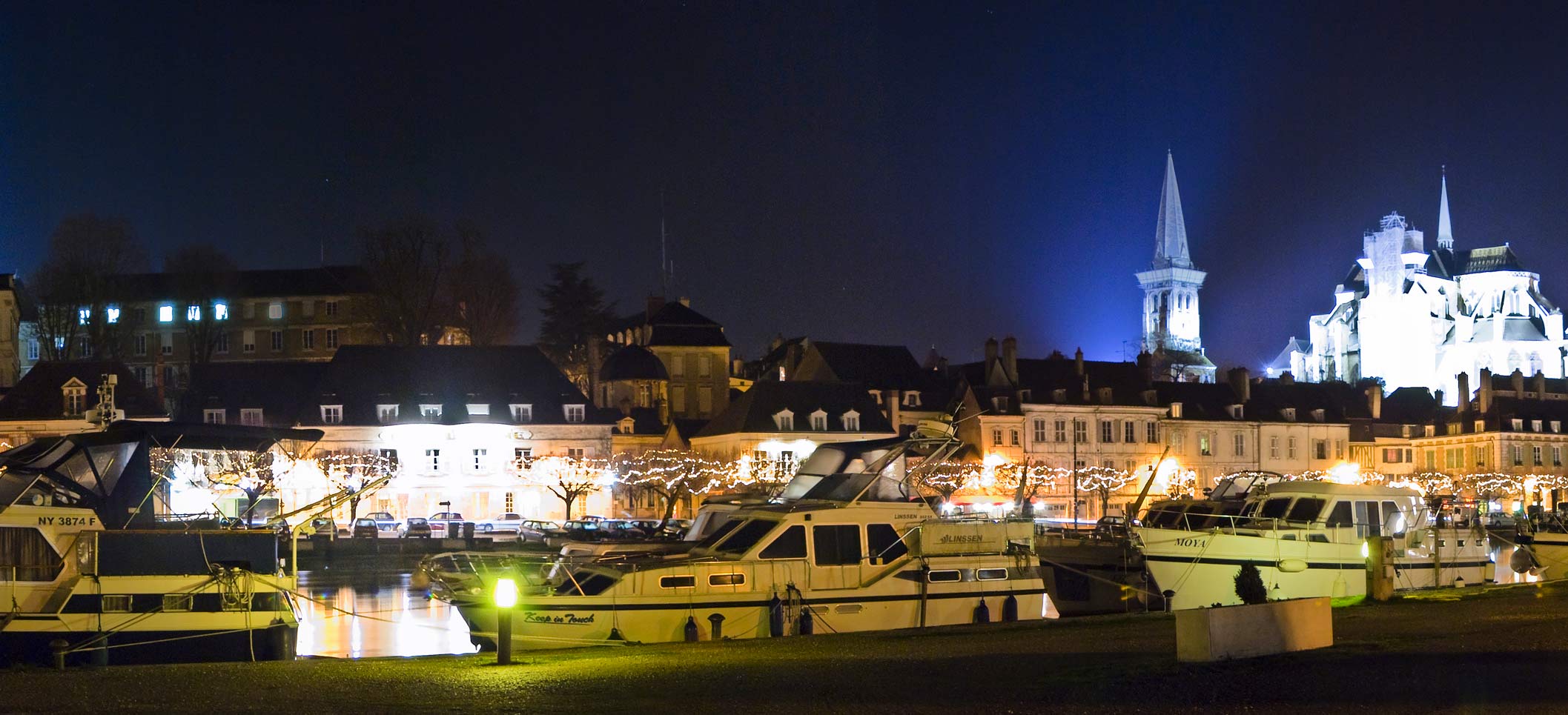 Le quai vu de la rive gauche